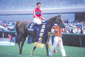 日刊競馬で振り返る名馬 - テイエムオペラオー（2000年・宝塚記念）